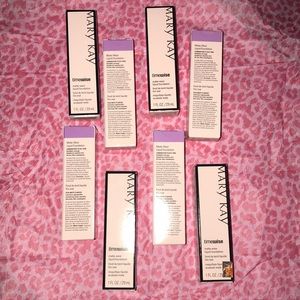 NWT MaryKay MatteWear Foundation shade ‘Beige 4’!